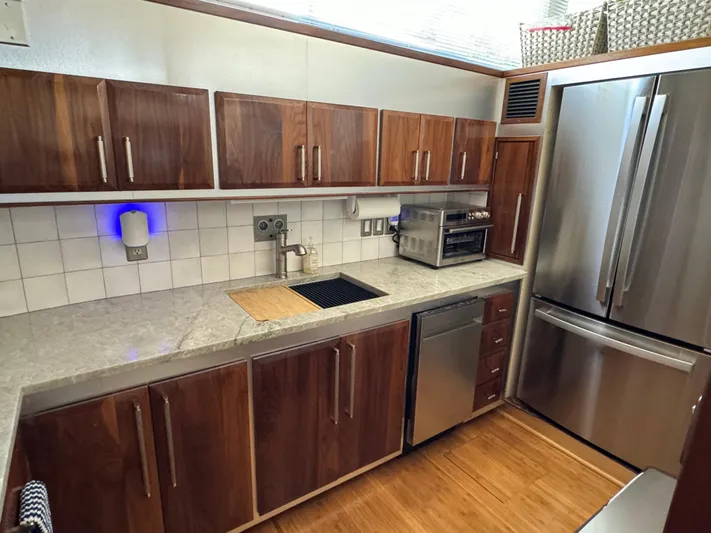 Tenacity Yacht Photos Pics 