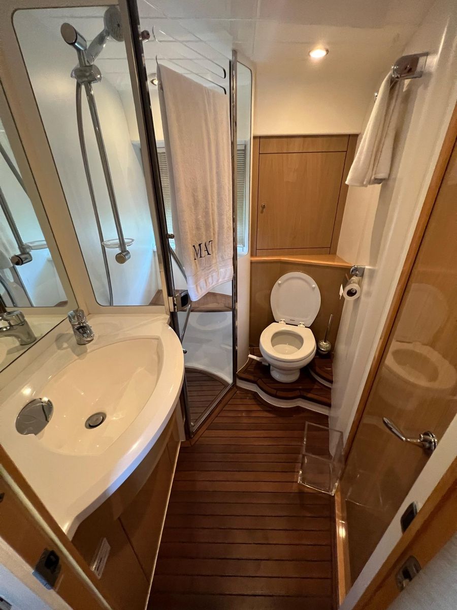 2009 Princess 59 