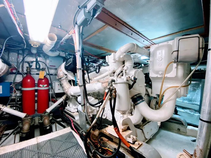 Tenacity Yacht Photos Pics 