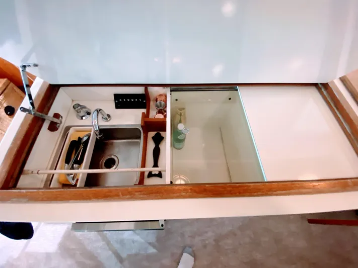 Tenacity Yacht Photos Pics 