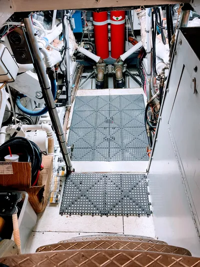 Tenacity Yacht Photos Pics 