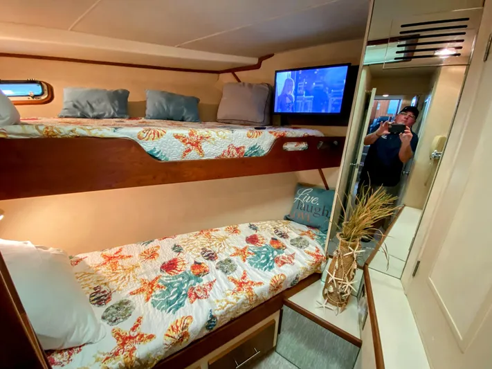 Tenacity Yacht Photos Pics 