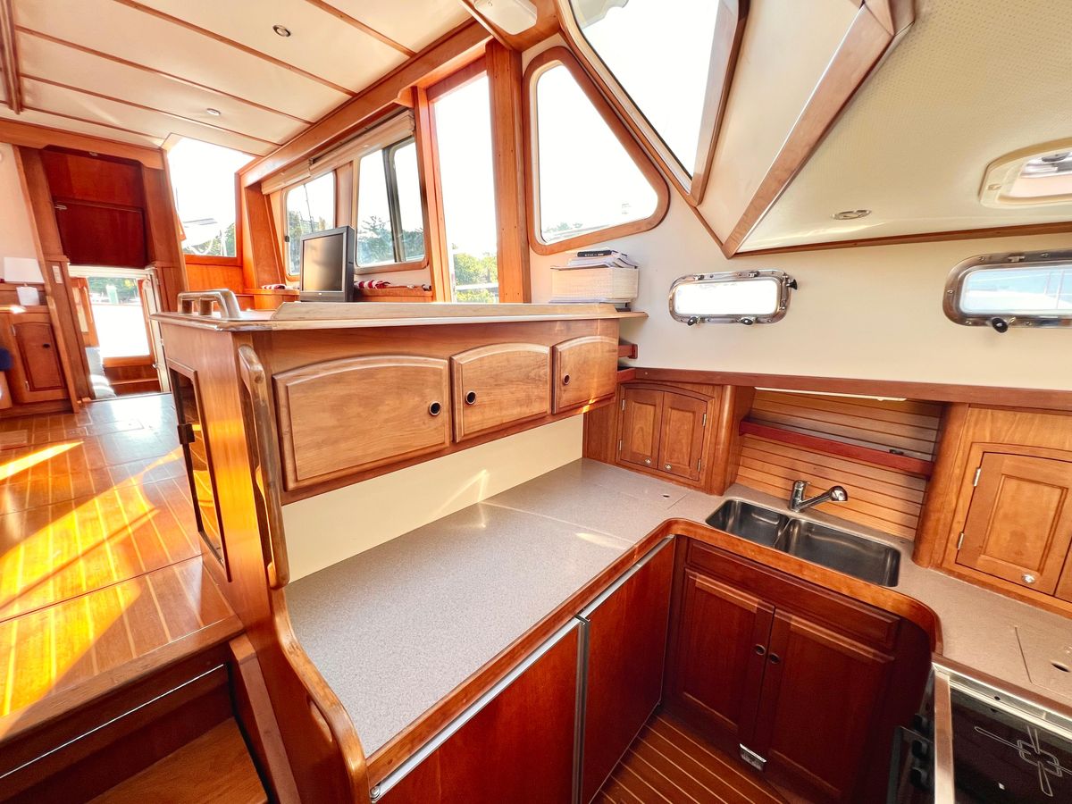 2001 Sabre 47 