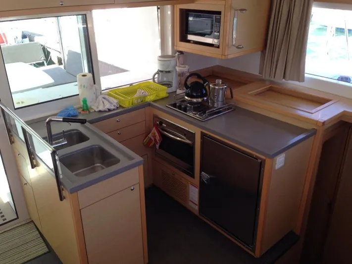 Pyrosea Yacht Photos Pics 