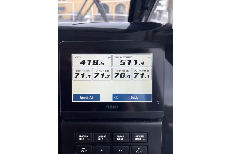  Yacht Photos Pics Yamaha display showing trip data on Jeanneau NC 895 Sport Series 2, 2025 model.