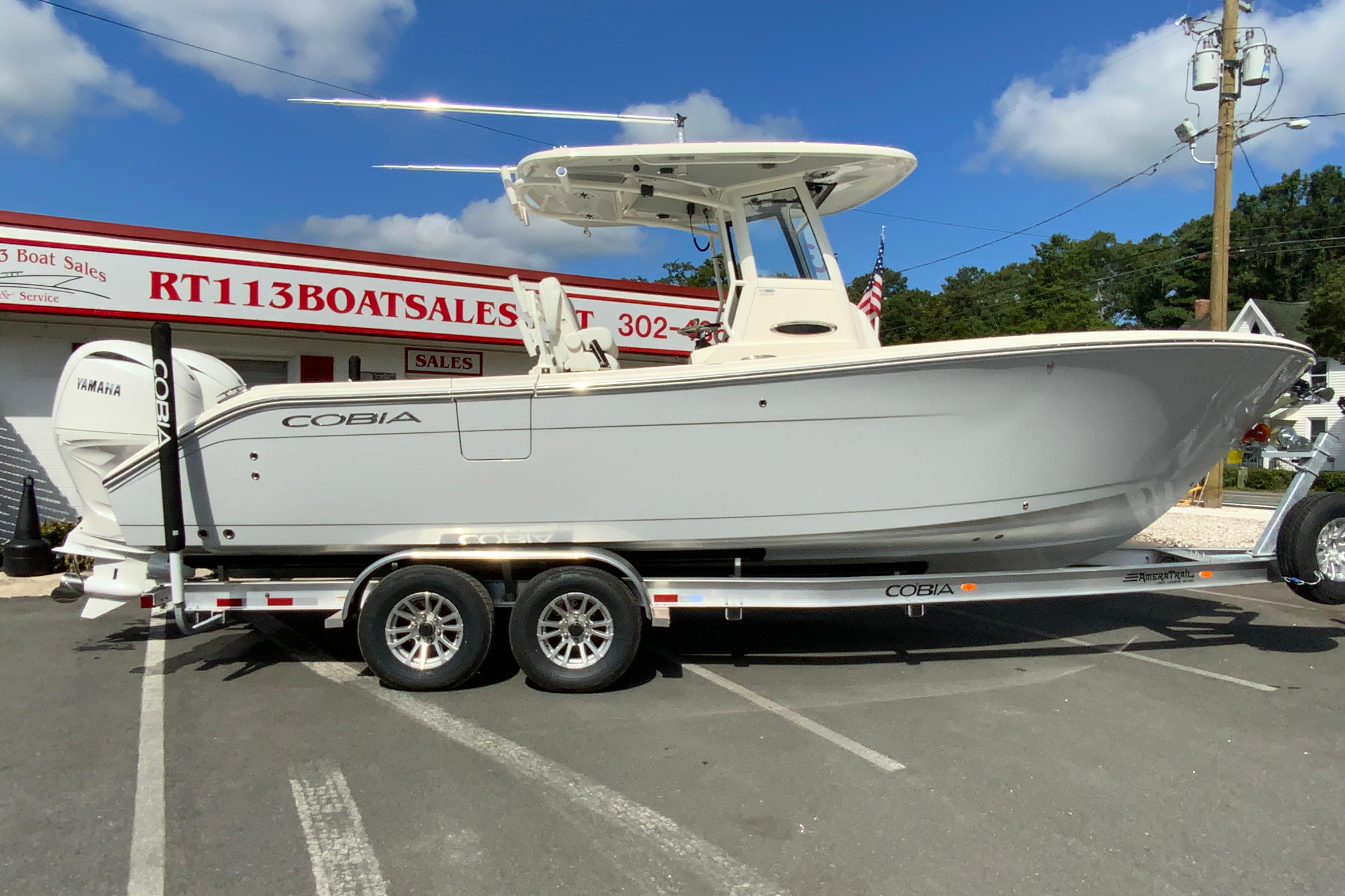Cobia 265 Open Center Console