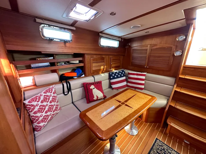 Sabre 38 Yacht Photos Pics 