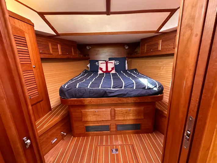 Sabre 38 Yacht Photos Pics 