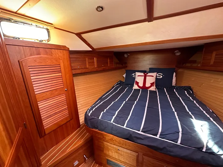 Sabre 38 Yacht Photos Pics 