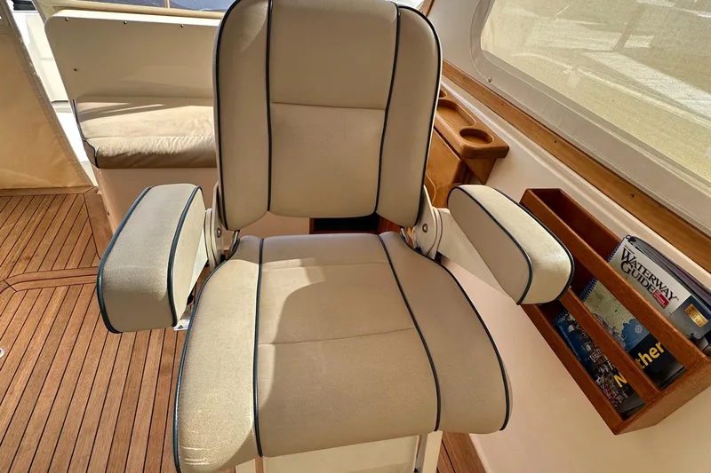 Sabre 38 Yacht Photos Pics 