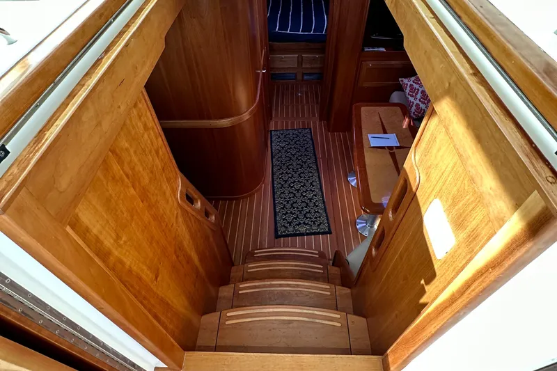 Sabre 38 Yacht Photos Pics 