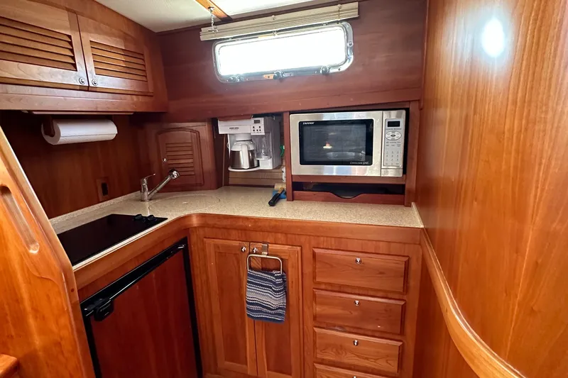 Sabre 38 Yacht Photos Pics 