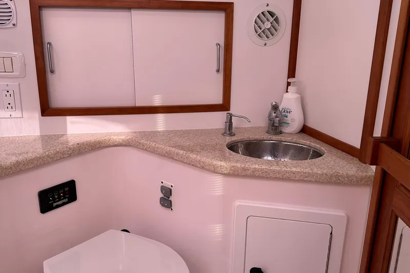 Sabre 38 Yacht Photos Pics 