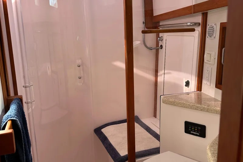 Sabre 38 Yacht Photos Pics 