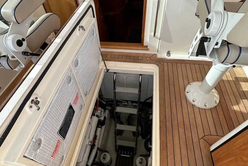 Sabre 38 Yacht Photos Pics 