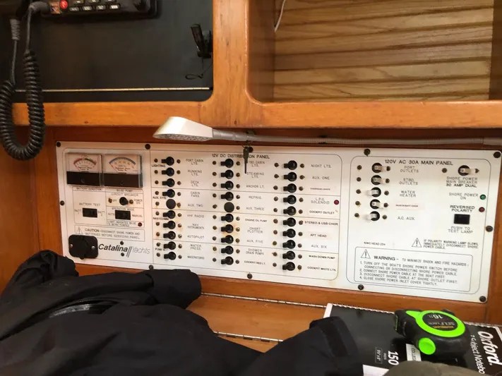  Yacht Photos Pics Power Distribution Panel