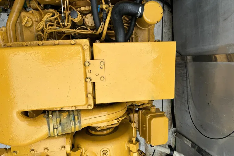 Captain Back Yacht Photos Pics Yellow engine of 1988 Cantiere Navale di Pesaro Studio Mare Atmosfere 46 boat.