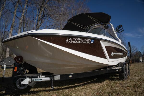 2017 Correct Craft Super Air Nautique GS Ski and Wakeboard 2017 Correct Craft Super Air Nautique GS Ski and Wakeboard