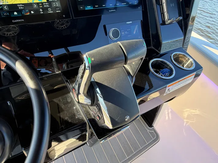  Yacht Photos Pics 2025 Scout 260 LXF helm with Garmin display and controls.