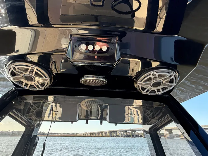  Yacht Photos Pics Scout 260 LXF 2025 with speakers and control console.