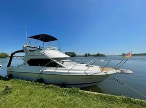 2005 Bayliner 288 Classic Fly