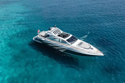 Azimut 68S