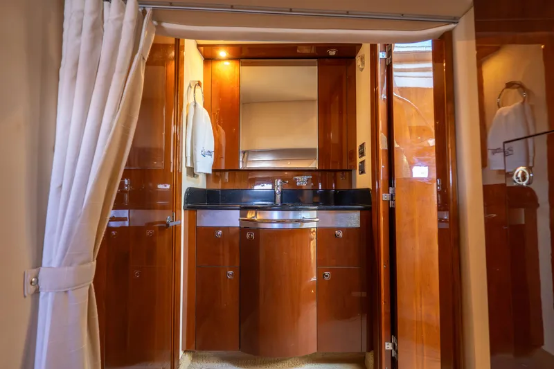 Liquidity Yacht Photos Pics 