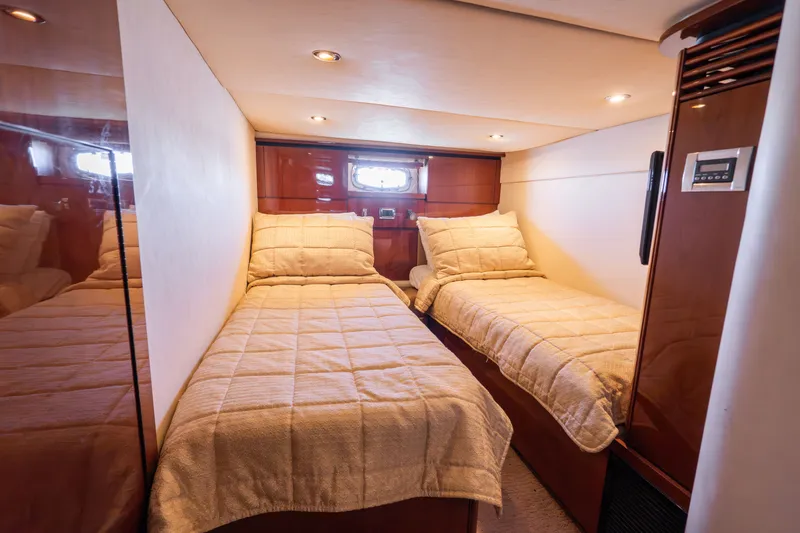 Liquidity Yacht Photos Pics 