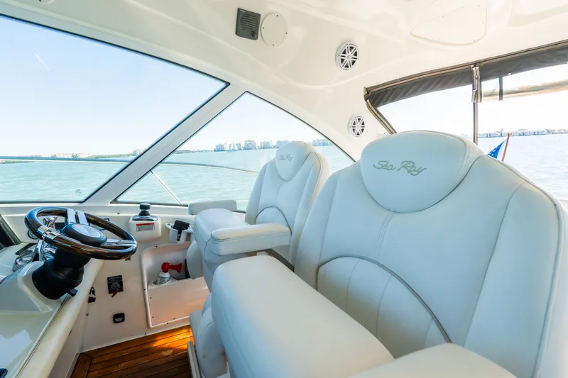 Liquidity Yacht Photos Pics 