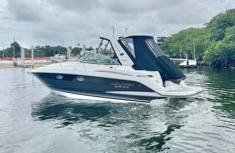 La Cha Cha Yacht Photos Pics 