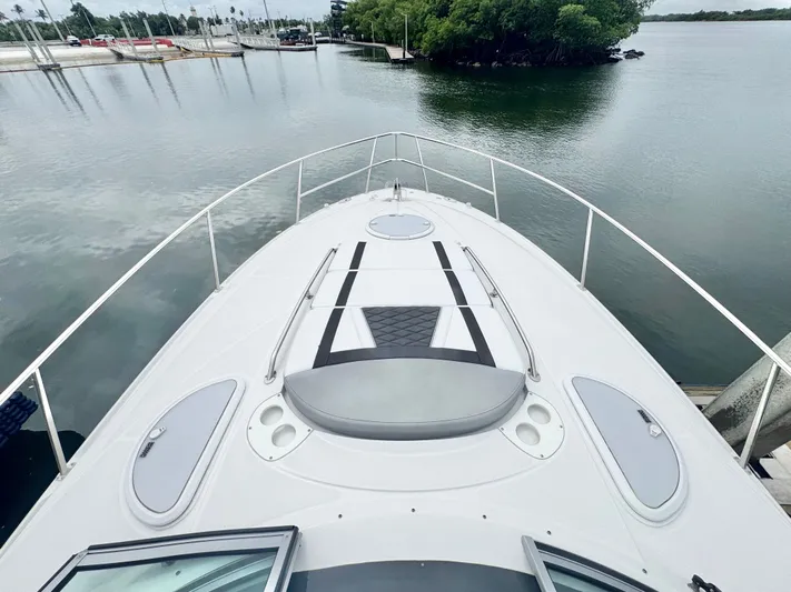 La Cha Cha Yacht Photos Pics 