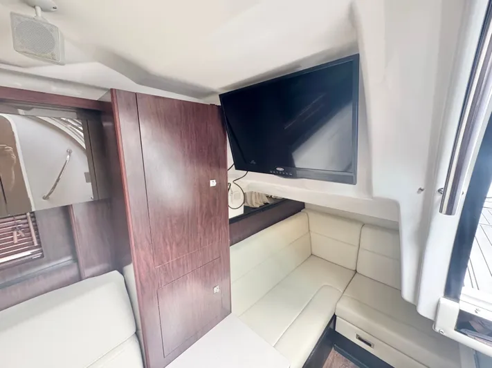 La Cha Cha Yacht Photos Pics 