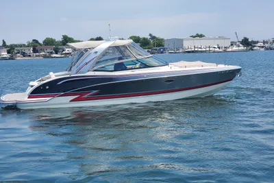 2018 Formula Bowrider 310