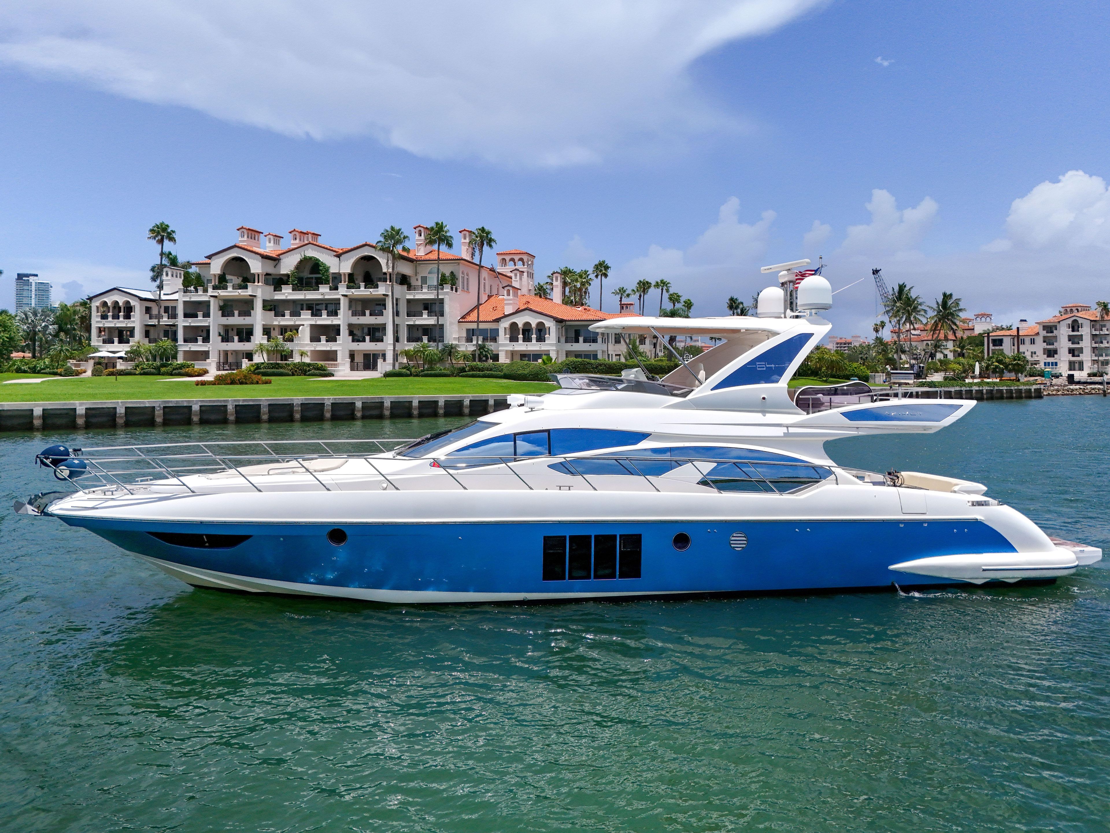 Yacht