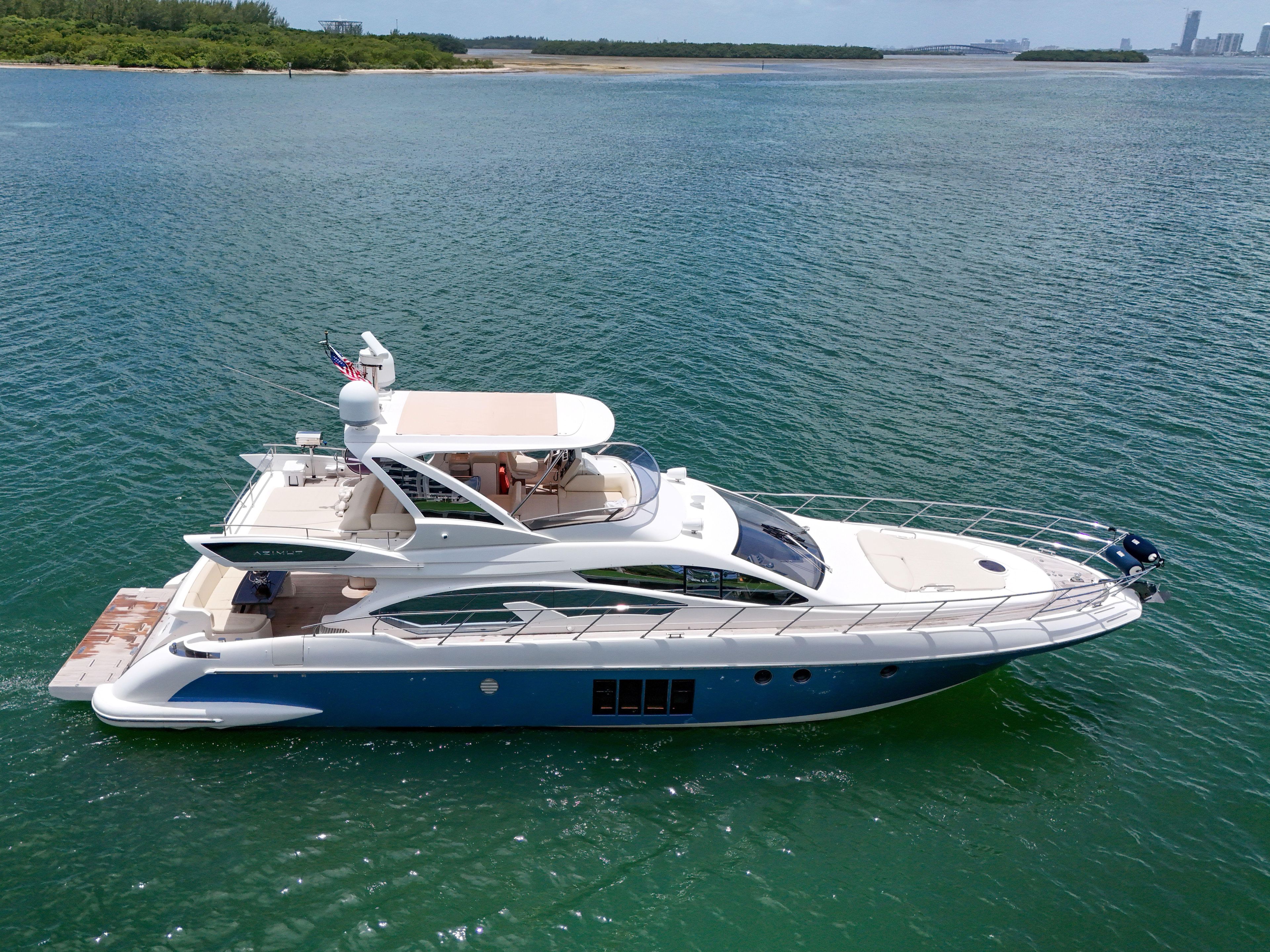Yacht