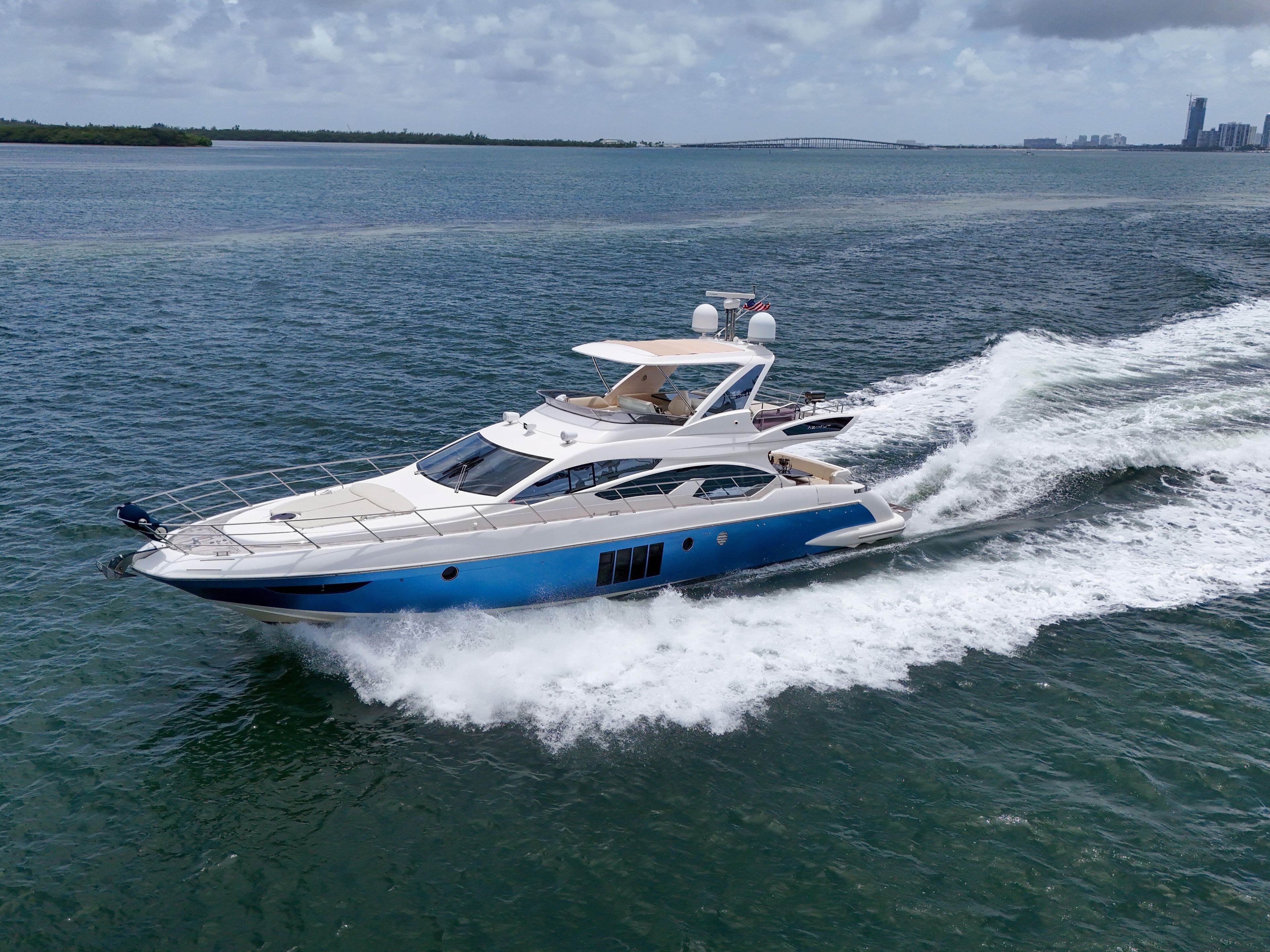 Yacht