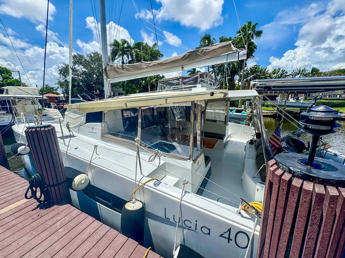 Waterlilly Yacht Photos Pics 