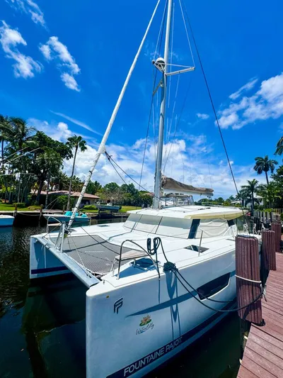 Waterlilly Yacht Photos Pics 