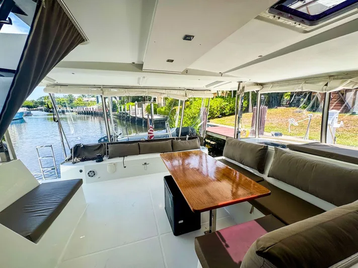 Waterlilly Yacht Photos Pics 