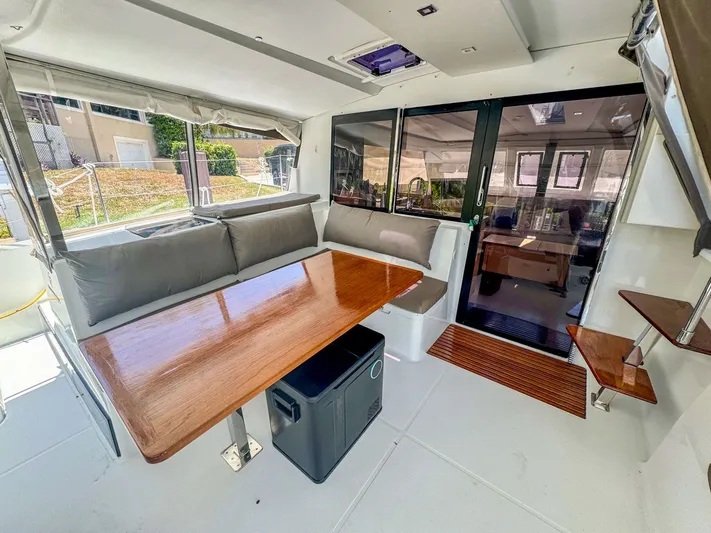 Waterlilly Yacht Photos Pics 