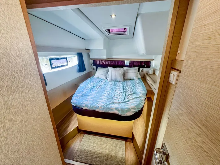 Waterlilly Yacht Photos Pics 