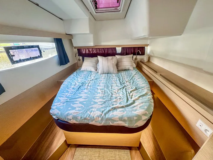 Waterlilly Yacht Photos Pics 