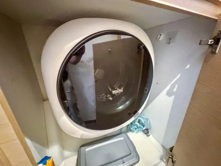 Waterlilly Yacht Photos Pics 