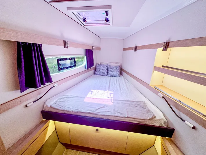 Waterlilly Yacht Photos Pics 