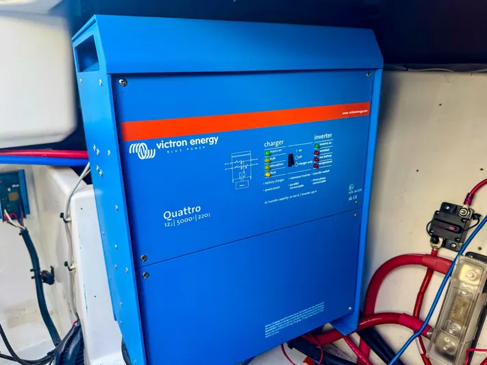 Waterlilly Yacht Photos Pics 