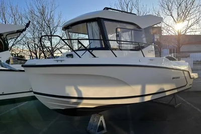 2022 Quicksilver 625 Pilothouse