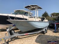 2023 Boston Whaler 190 Montauk