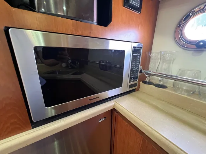 Peace Out Yacht Photos Pics Tiara 4400 Sovran