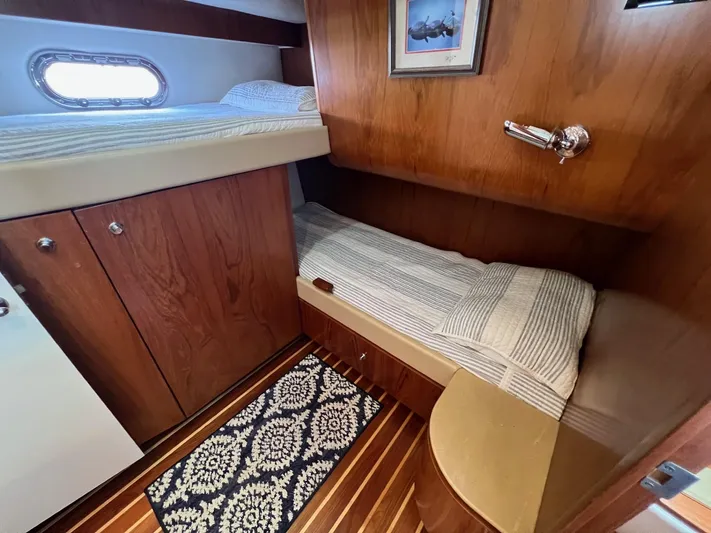 Peace Out Yacht Photos Pics Tiara 4400 Sovran