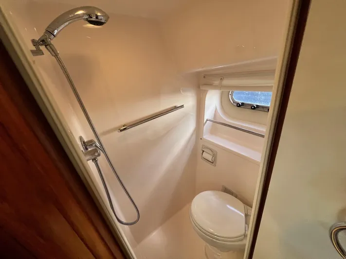 Peace Out Yacht Photos Pics Tiara 4400 Sovran